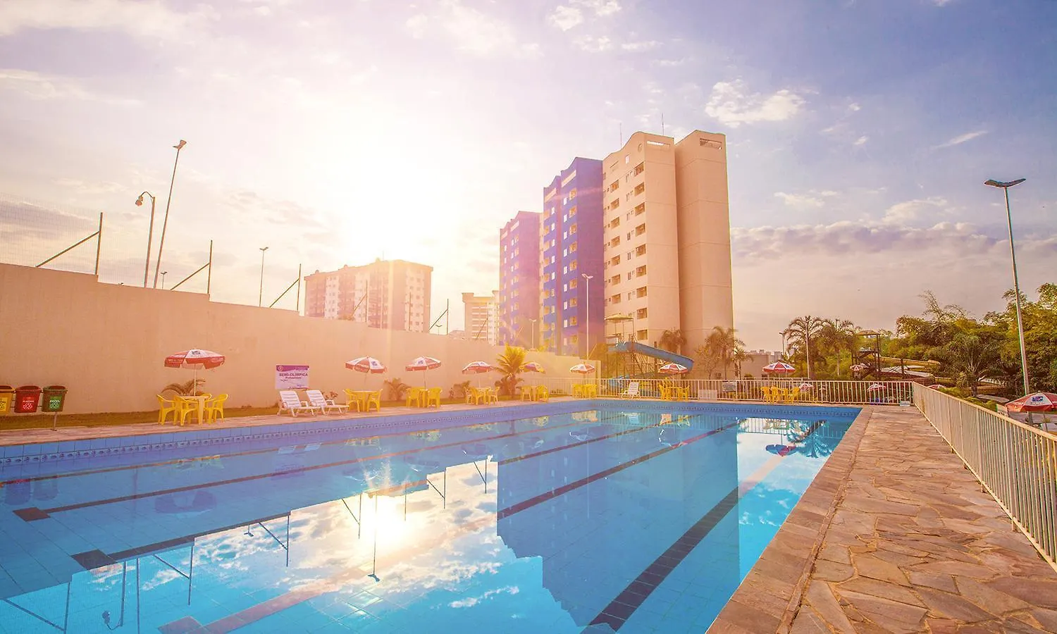 الشقق الفندقية كلدس نوفاسفي  Golden Dolphin Express Star Temporada Com Roupa De Cama E Banho Gratuito